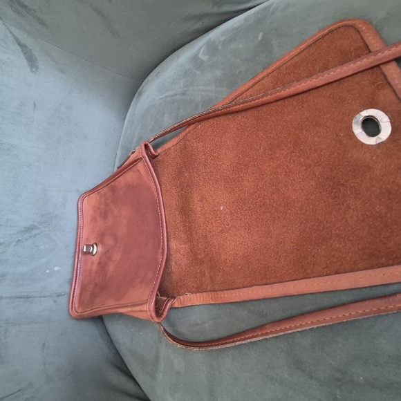 Classic Brown Leather Men's Bag - Picture 9 of 9